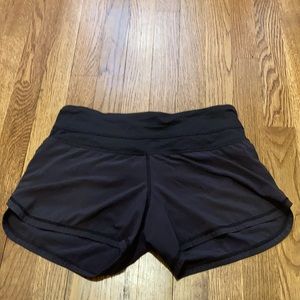 Lululemon Speed-Up Low-Rise Shorts